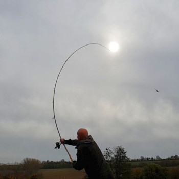 Test feedrov�ch pr�tov v hodoch do dia�ky