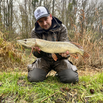 TEST: Geoff Anderson v akcii! Ako sa spr�va oble�enie pri love ���k v da�di a kaprov v mraze?