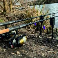 Teleskop s vlastnos�ami delen�ho pr�tu a 10 ro�nou z�rukou