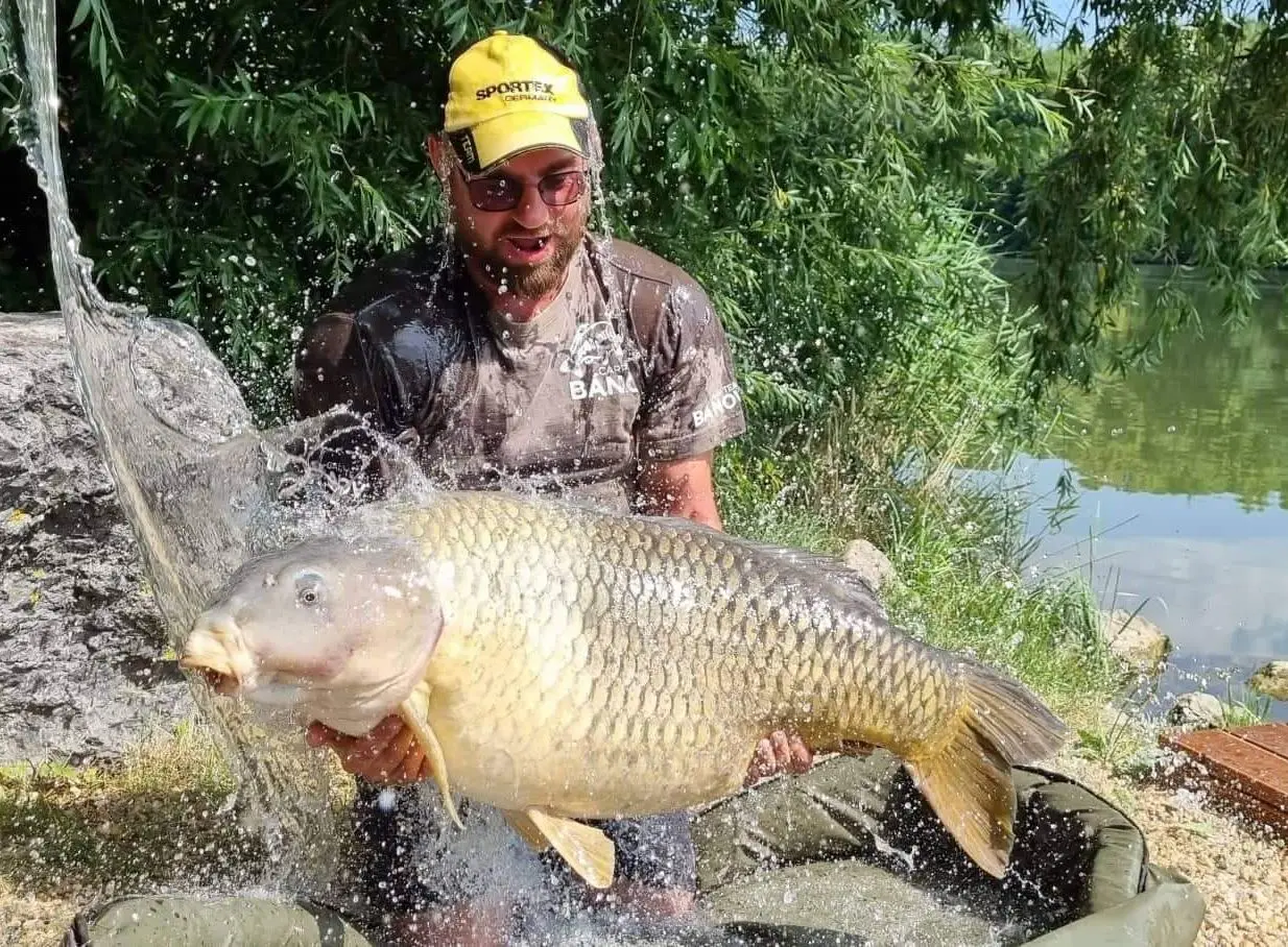 Milan Hrn��� - ryb�rsky expert a sprievodca