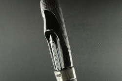  Detail Heptacore blanku so sedemuholn�kov�m prierezom pr�tu Sportex Revolt Spin RS-2 Ultra Light